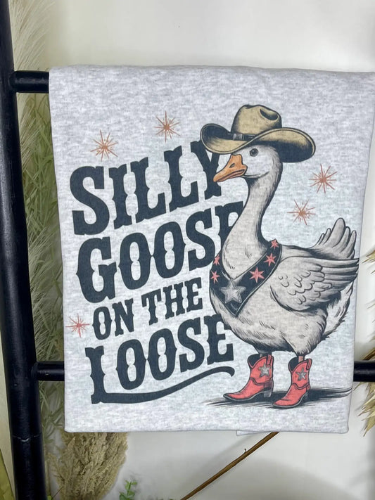 Goose on the Loose Tee