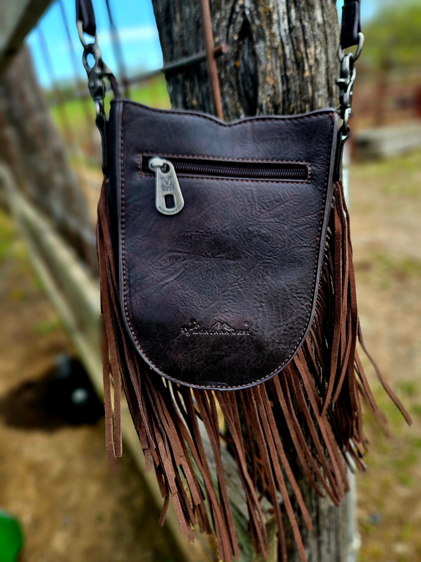 Coyote Trail Crossbody