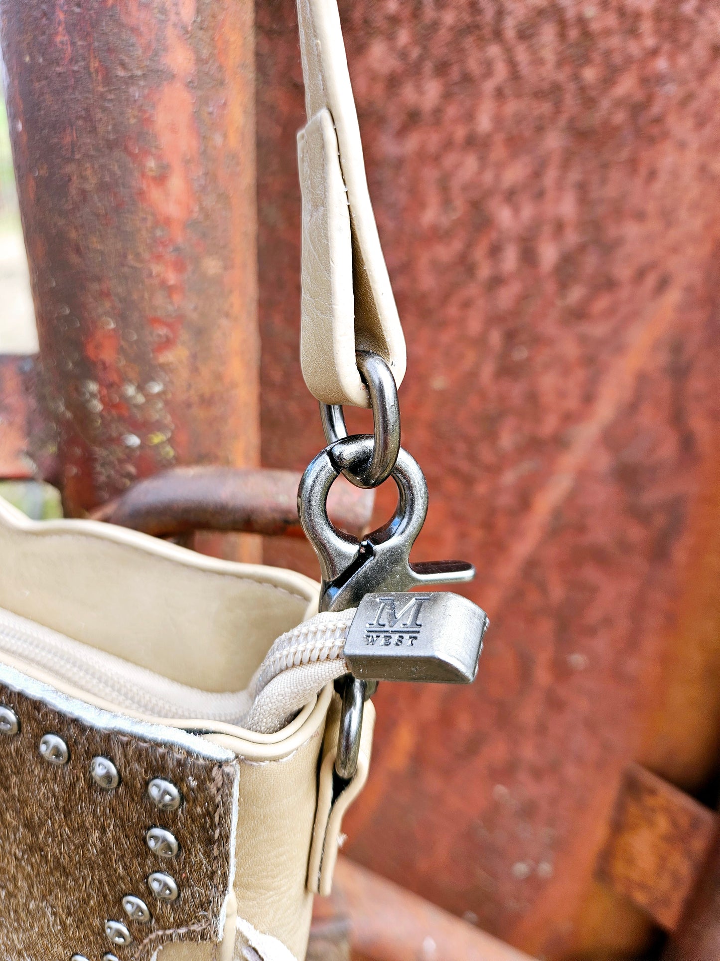 Coyote Trail Crossbody